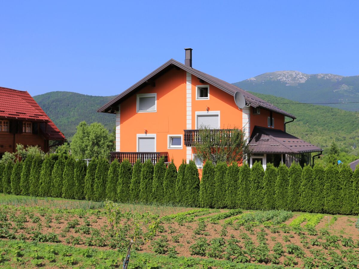 Apartment Apartments and rooms with parking space Vranovača, Plitvice - 17428 - Apartments and rooms with parking space Vranovača, Plitvice - 17428 - Outdoor photo 4