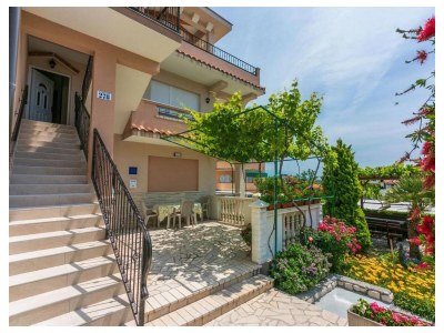 Apartment One bedroom apartment with terrace Lopar, Rab A-18388-b - Outdoor photo 13
