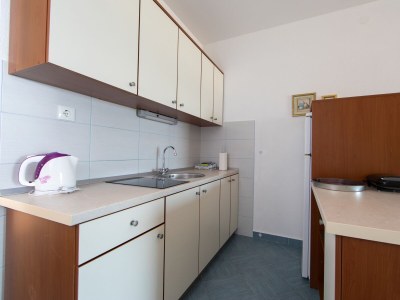 Apartment One bedroom apartment near beach Igrane, Makarska A-18069-a - Outdoor photo 12