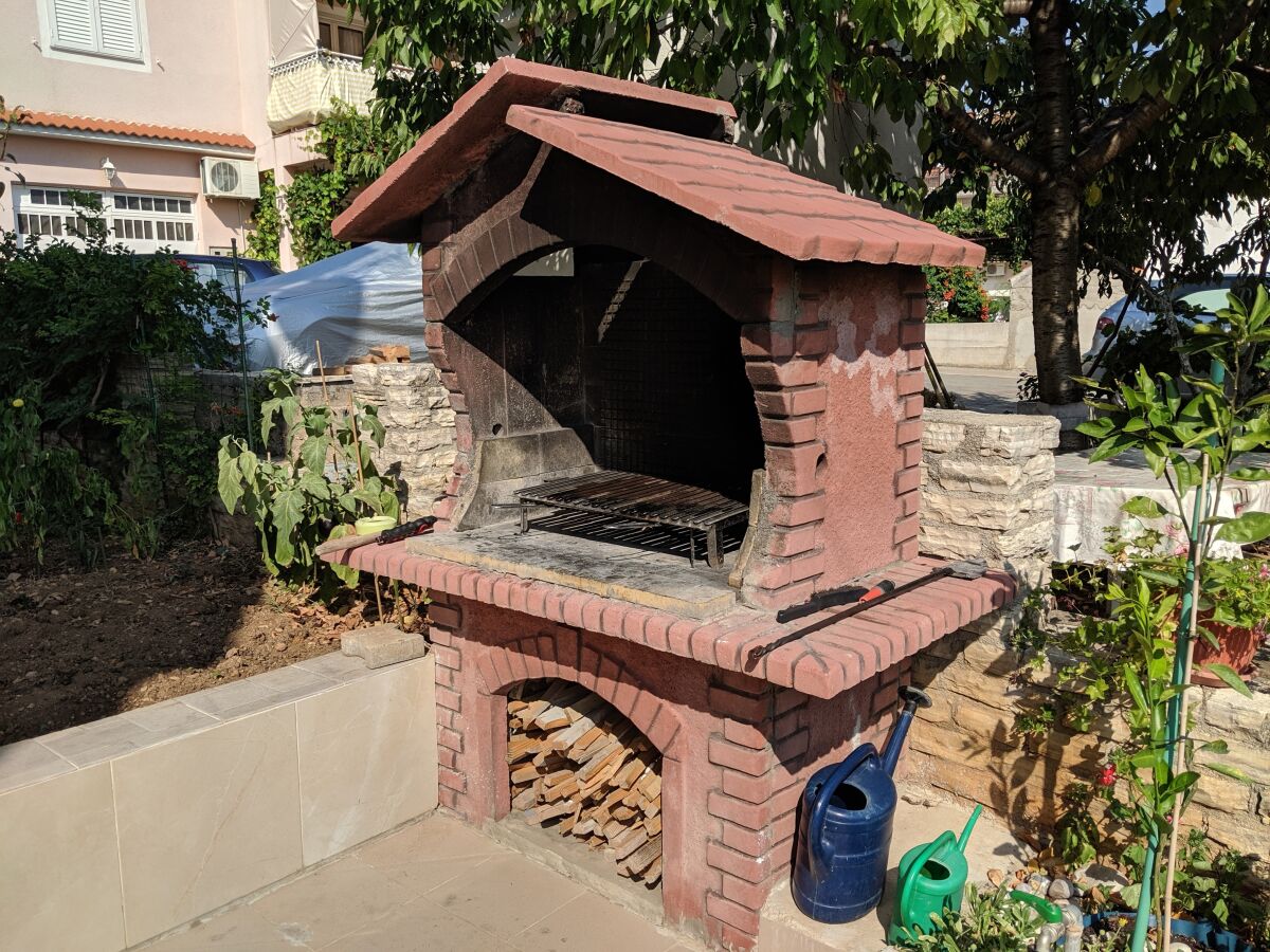 Apartment One bedroom apartment with terrace Vodice A-18428-a - Outdoor photo 4