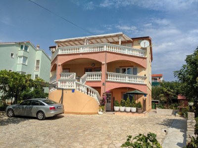 Apartment Two bedroom apartment with terrace Vodice A-18428-b - Outdoor photo 2