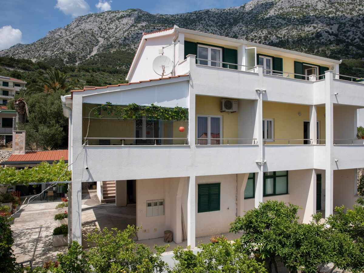 Apartment One bedroom apartment near beach Igrane, Makarska A-18069-c - Outdoor photo 3