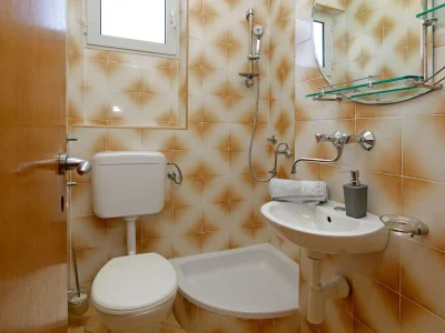 Apartment One bedroom apartment near beach Karbuni, Korčula A-18137-a - Outdoor photo 15