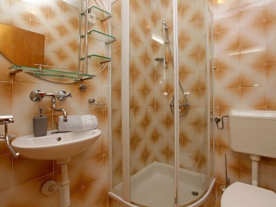 Apartment One bedroom apartment near beach Karbuni, Korčula A-18137-b - Outdoor photo 15