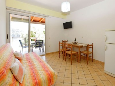 Apartment One bedroom apartment near beach Karbuni, Korčula A-18137-c - Outdoor photo 9