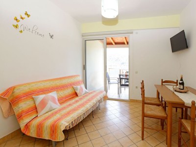 Apartment One bedroom apartment near beach Karbuni, Korčula A-18137-c - Outdoor photo 11