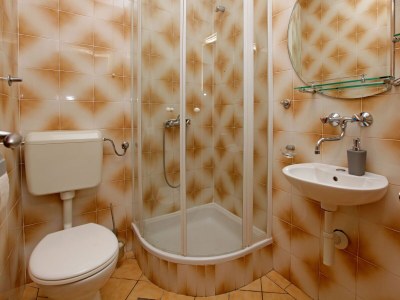 Apartment One bedroom apartment near beach Karbuni, Korčula A-18137-c - Outdoor photo 15