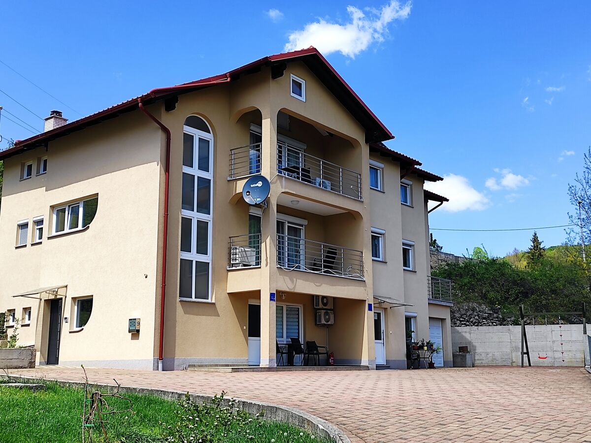 Apartment One bedroom apartment with terrace Rijeka A-18146-a - Outdoor photo 3