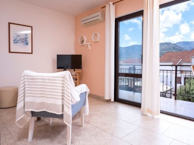 Apartment Two bedroom apartment with balcony Stari Grad, Hvar A-18458-a - Outdoor photo 15