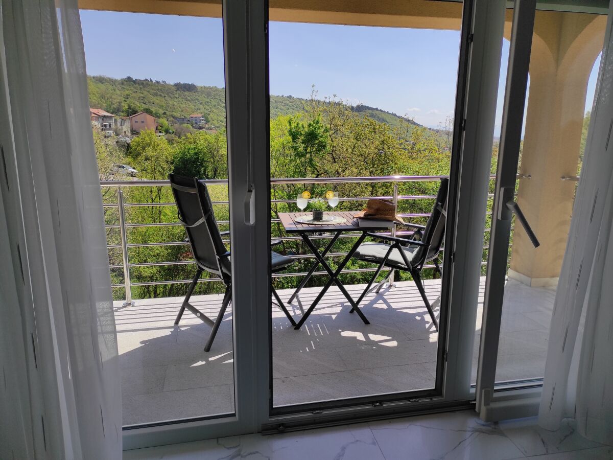 Apartment Three bedroom apartment with terrace Rijeka A-18146-b