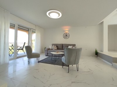 Apartment Three bedroom apartment with terrace Rijeka A-18146-b - Outdoor photo 9