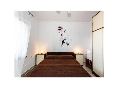 Holiday room with air-conditioning Malinska, Krk S-18193-b - Outdoor photo 4