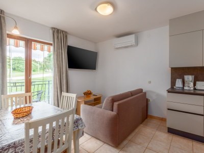 Apartment One bedroom apartment with balcony Vrsar, Poreč A-17473-a - Outdoor photo 8