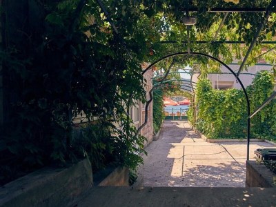 Apartment Four-bedroom apartment with balcony and sea view Vinišće, Trogir A-18225-b - Outdoor photo 9