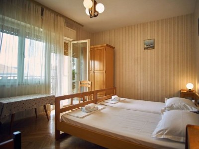 Apartment Four-bedroom apartment with balcony and sea view Vinišće, Trogir A-18225-b - Outdoor photo 14