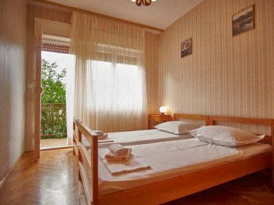 Apartment Four-bedroom apartment with balcony and sea view Vinišće, Trogir A-18225-b - Outdoor photo 17