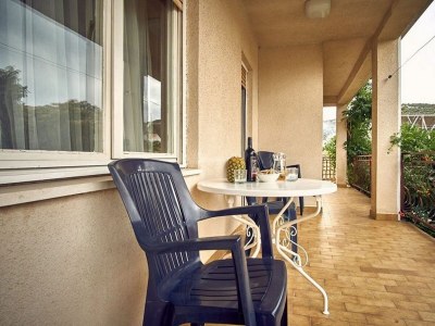 Apartment Four-bedroom apartment with balcony and sea view Vinišće, Trogir A-18225-b - Outdoor photo 23