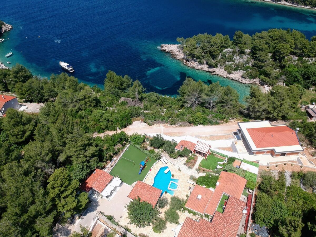 Apartment Two bedroom apartment with terrace and sea view Cove Poplat, Korčula A-18258-c - Outdoor photo 2