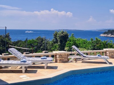 Apartment Two bedroom apartment with terrace and sea view Cove Poplat, Korčula A-18258-c in Vela Luka - Apartment