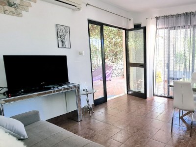 Apartment Two bedroom apartment with terrace and sea view Cove Poplat, Korčula A-18258-c - Outdoor photo 36