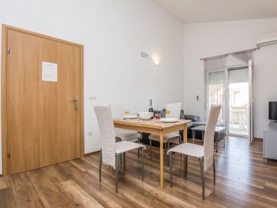 Apartment One bedroom apartment with terrace Vir A-18518-a in Vir - Apartment