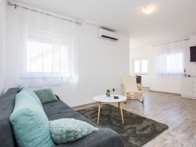 Apartment Two bedroom apartment with air-conditioning Vir A-18520-b - Outdoor photo 8