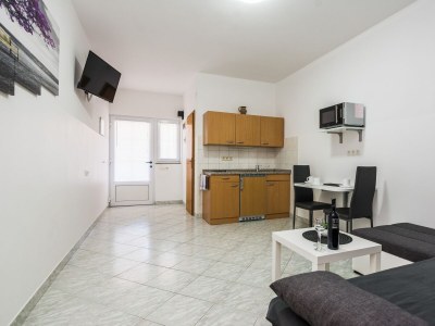 Apartment One bedroom apartment with terrace Vir A-18540-a - Outdoor photo 8