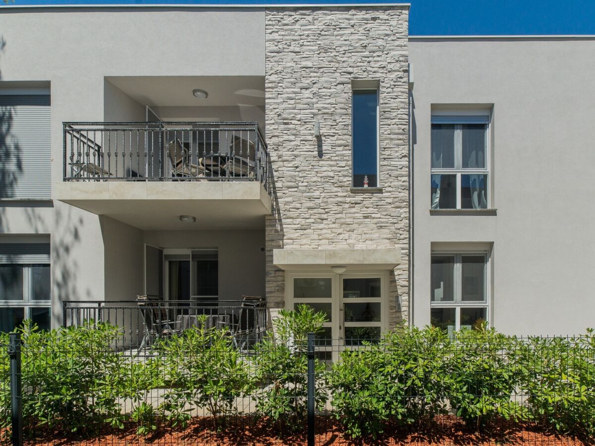 Apartment Two bedroom apartment with balcony Vir A-18550-b - Outdoor photo 2