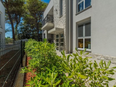 Apartment Two bedroom apartment with balcony Vir A-18550-b - Outdoor photo 4