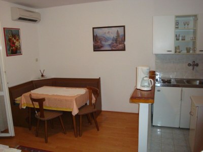 Apartment One bedroom apartment with terrace and sea view Barbat, Rab A-17620-c - Outdoor photo 7