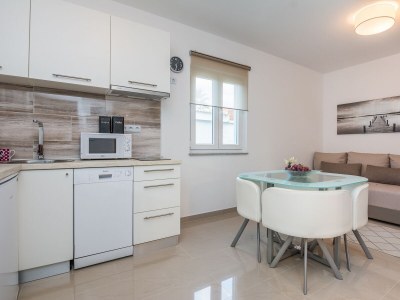 Apartment One bedroom apartment with terrace Vir A-18557-a - Outdoor photo 8