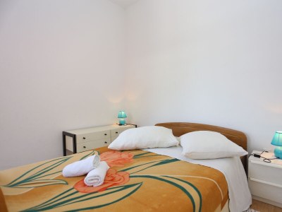 Apartment Two bedroom apartment with terrace and sea view Lokva Rogoznica, Omiš A-17645-a in Lokva Rogoznica - Apartment