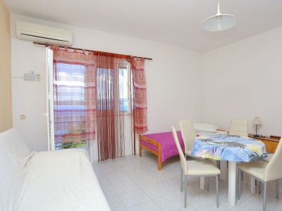 Apartment One bedroom apartment with balcony and sea view Lokva Rogoznica, Omiš A-17645-b - Outdoor photo 14