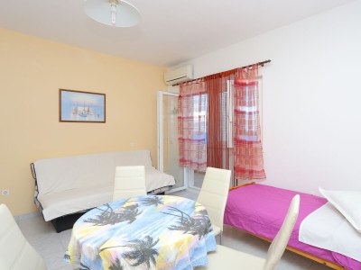 Apartment One bedroom apartment with balcony and sea view Lokva Rogoznica, Omiš A-17645-b - Outdoor photo 15