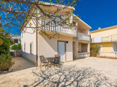 Apartment Studio flat with balcony Vir AS-18561-b in Vir - Apartment