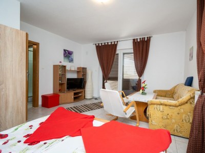 Apartment One bedroom apartment with terrace and sea view Tribanj Šibuljina, Paklenica A-17818-a - Outdoor photo 33