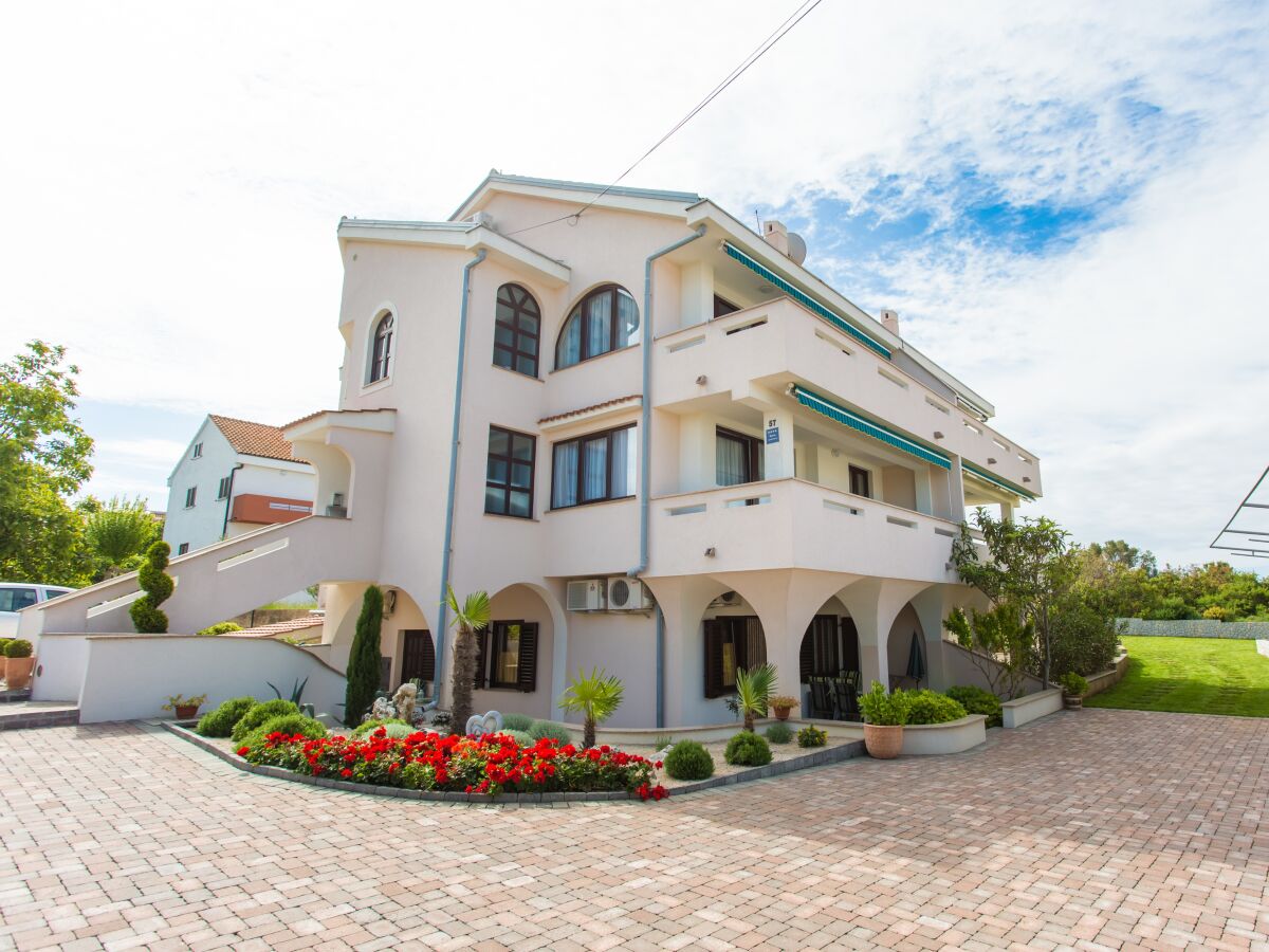 Apartment One bedroom apartment with terrace Punat, Krk A-17857-b - Outdoor photo 4