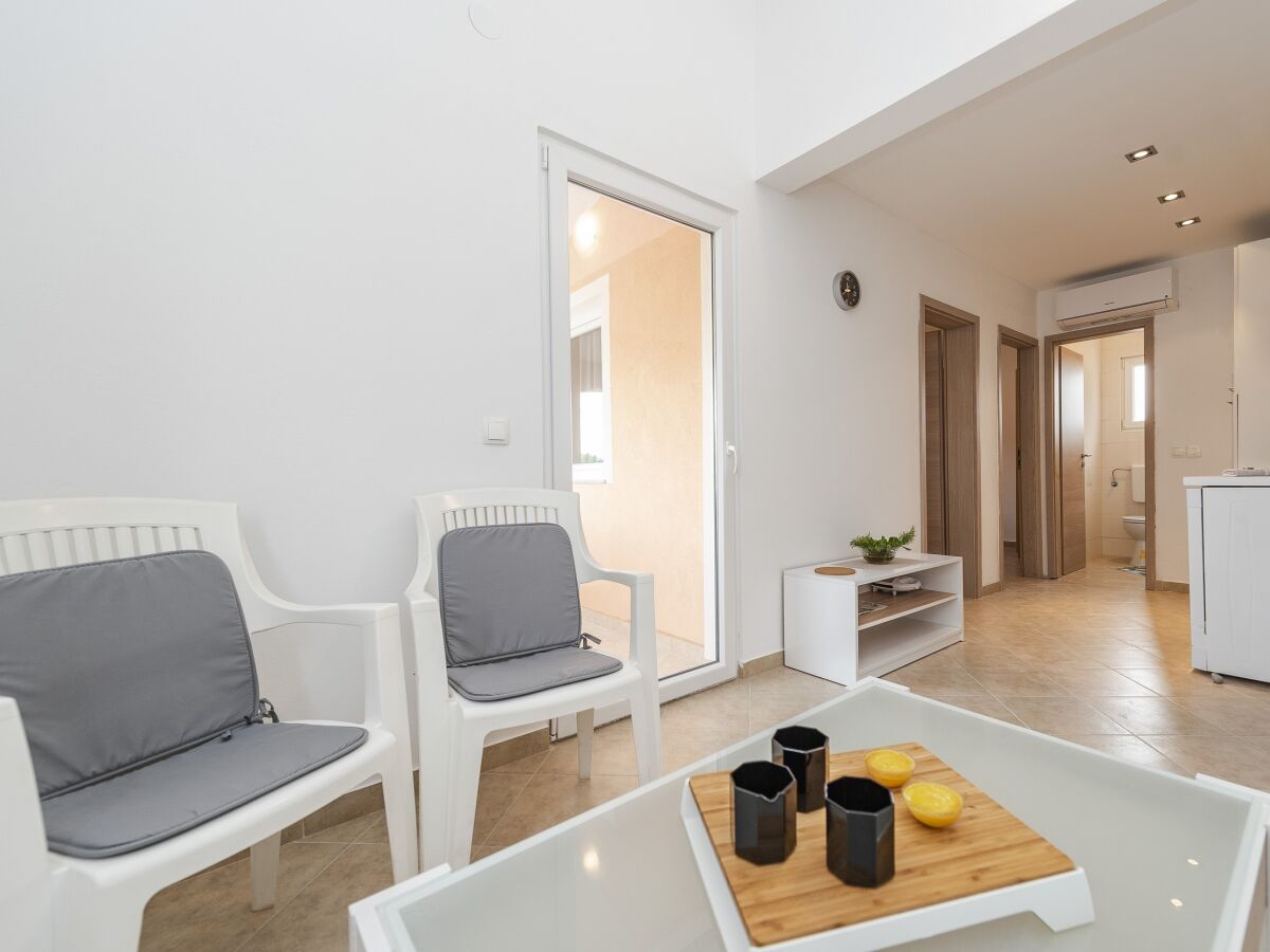 Apartment Two bedroom apartment with balcony Vir A-18563-f - Outdoor photo 3