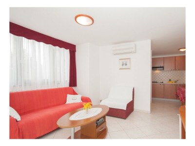 Apartment One bedroom apartment with terrace and sea view Punat, Krk A-17857-c - Outdoor photo 9