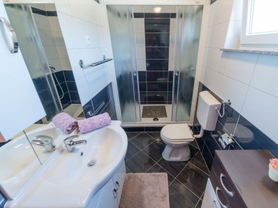 Apartment Two bedroom apartment with balcony Vir - Lozice, Vir A-18567-c - Outdoor photo 13