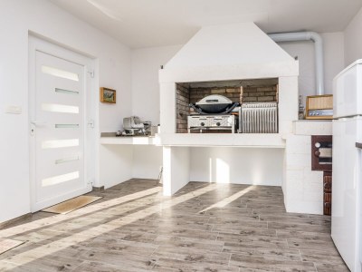 Apartment One bedroom apartment with balcony and sea view Vir - Kozjak, Vir A-18589-b - Outdoor photo 12