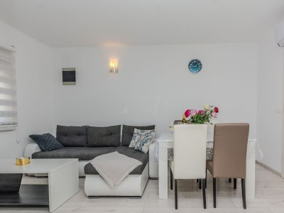 Apartment Two bedroom apartment near beach Vir A-18591-b - Outdoor photo 8