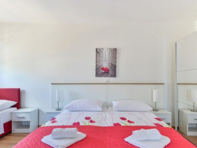 Apartment Two bedroom apartment with balcony Vir A-18592-a - Outdoor photo 11