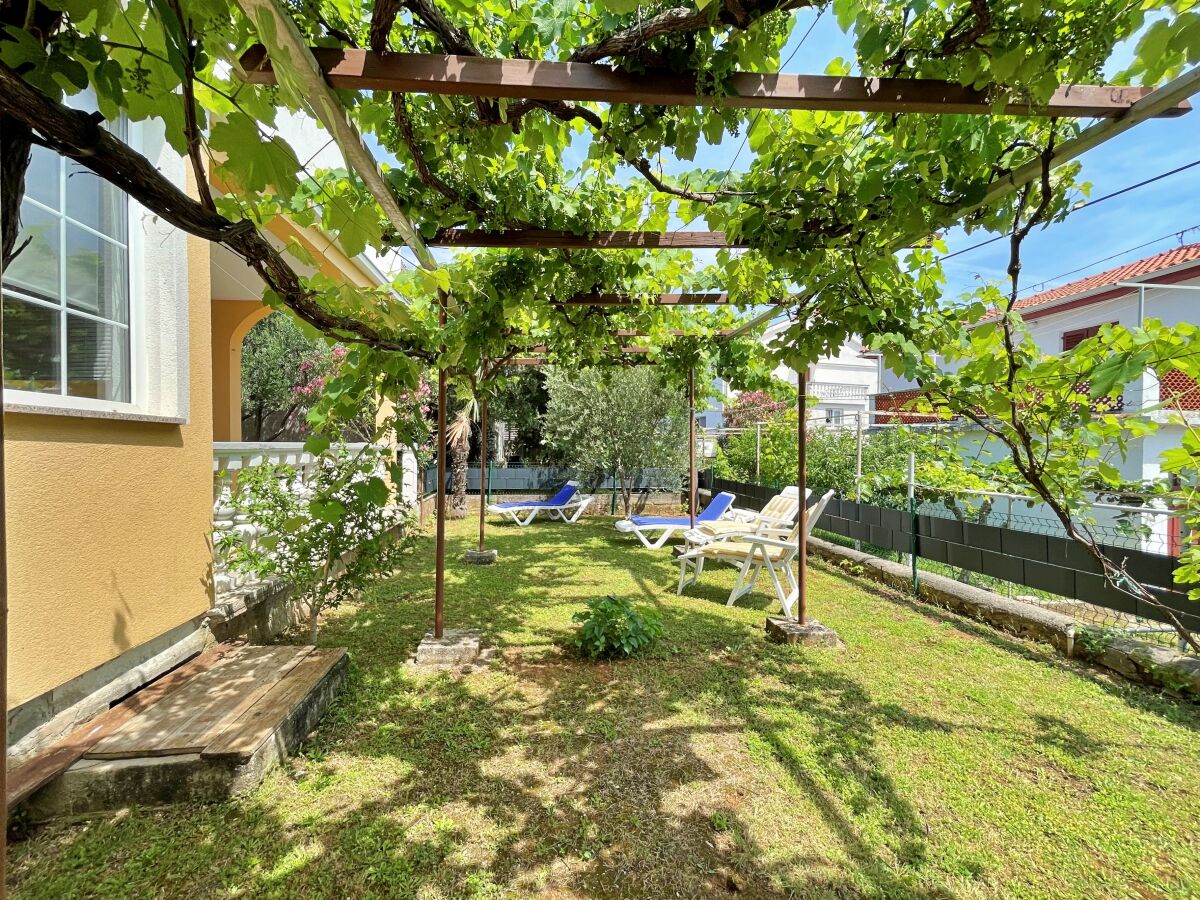 Apartment Three bedroom apartment with terrace and sea view Šilo, Krk A-18757-b - Outdoor photo 4