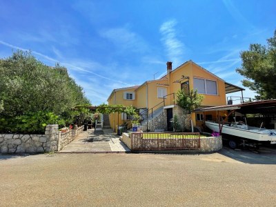 Apartment Three bedroom apartment with terrace and sea view Šilo, Krk A-18757-b - Outdoor photo 3