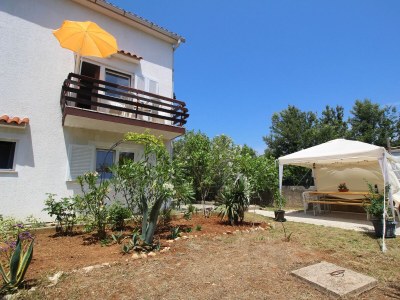 Apartment Two bedroom apartment with balcony Šilo, Krk A-18763-a - Outdoor photo 5