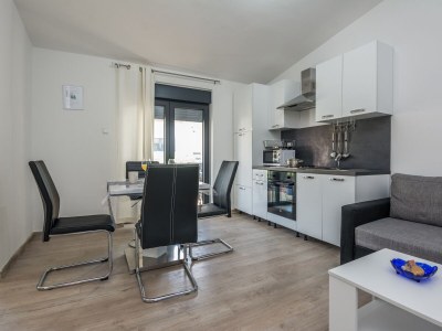 Apartment Two bedroom apartment near beach Vir - Kozjak, Vir A-19094-a - Outdoor photo 8