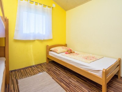 Apartment Two bedroom apartment with terrace and sea view Vir - Lozice, Vir A-19099-a - Outdoor photo 12