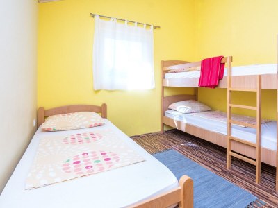 Apartment Two bedroom apartment with terrace and sea view Vir - Lozice, Vir A-19099-b - Outdoor photo 13