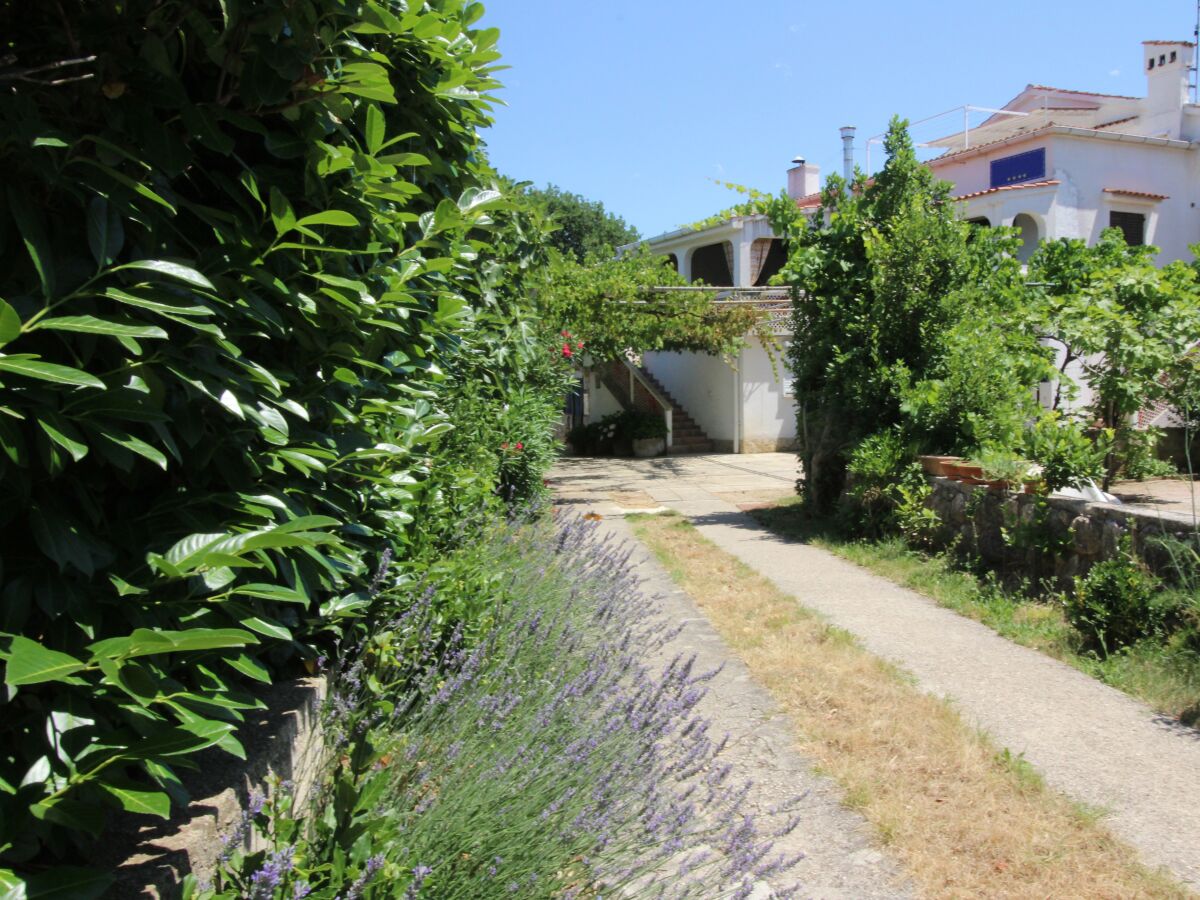 Apartment One bedroom apartment with terrace Šilo, Krk A-18769-a - Outdoor photo 4